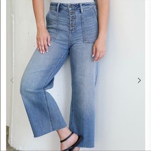 CJLA Carly Jean Los Angeles Hendrix jeans light wash wide leg crop